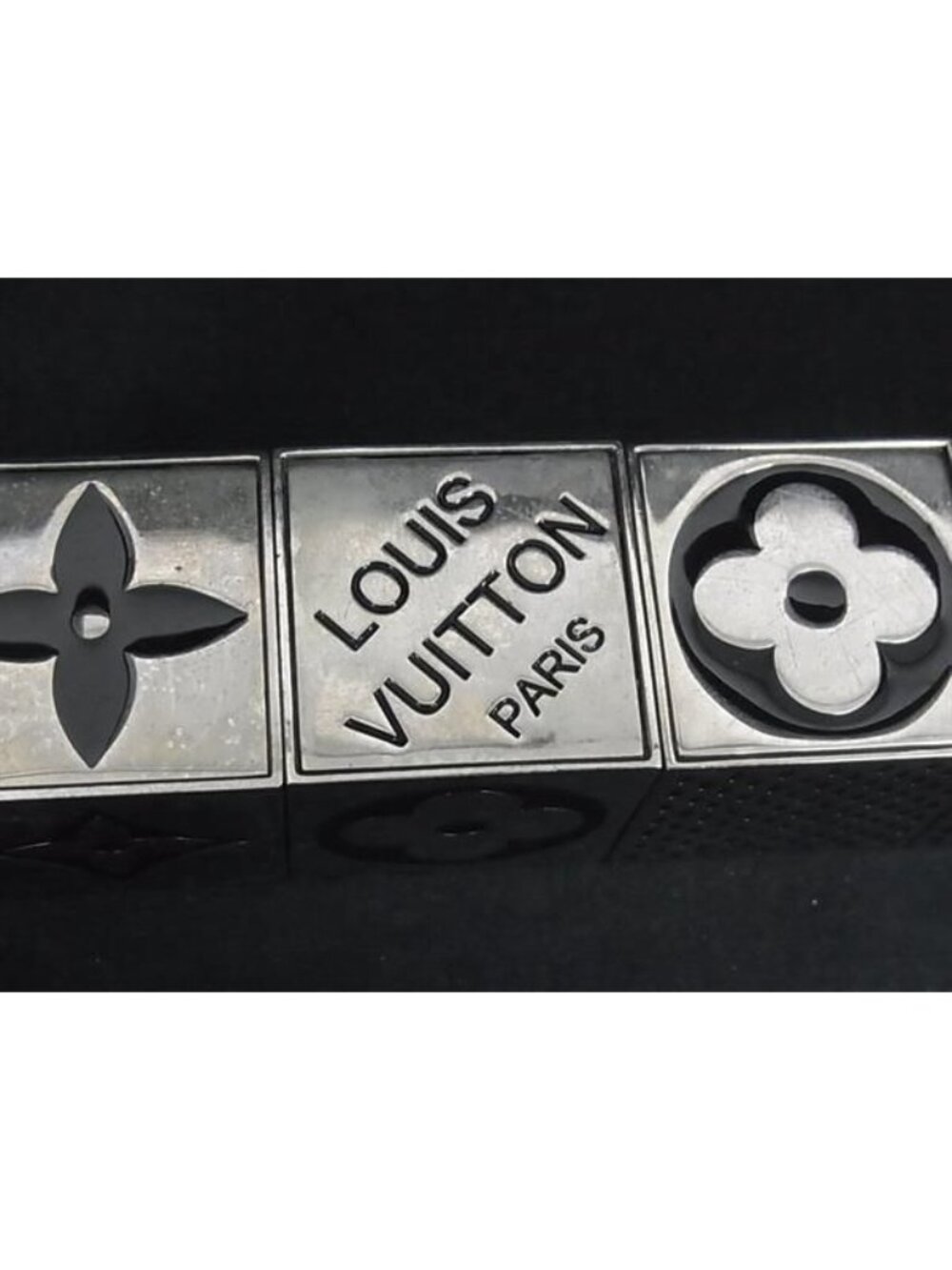 Louis Vuitton Ornament Silver - Picture 4 of 4